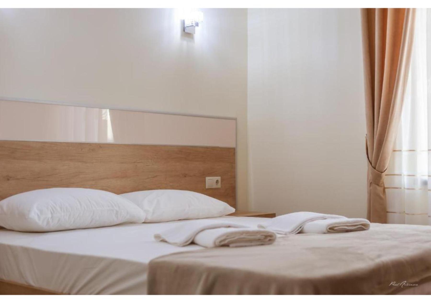 Luxury Apartment Πιτέστι Εξωτερικό φωτογραφία