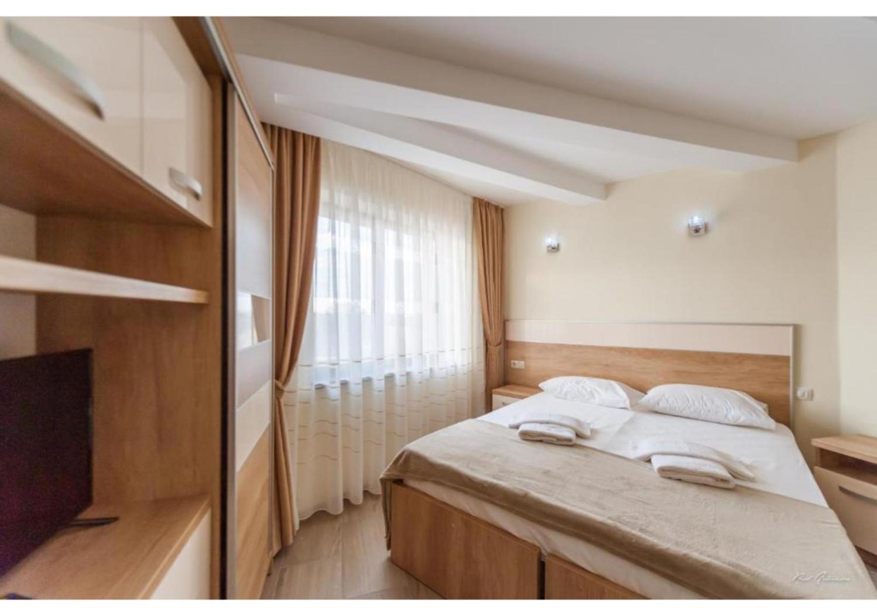 Luxury Apartment Πιτέστι Εξωτερικό φωτογραφία