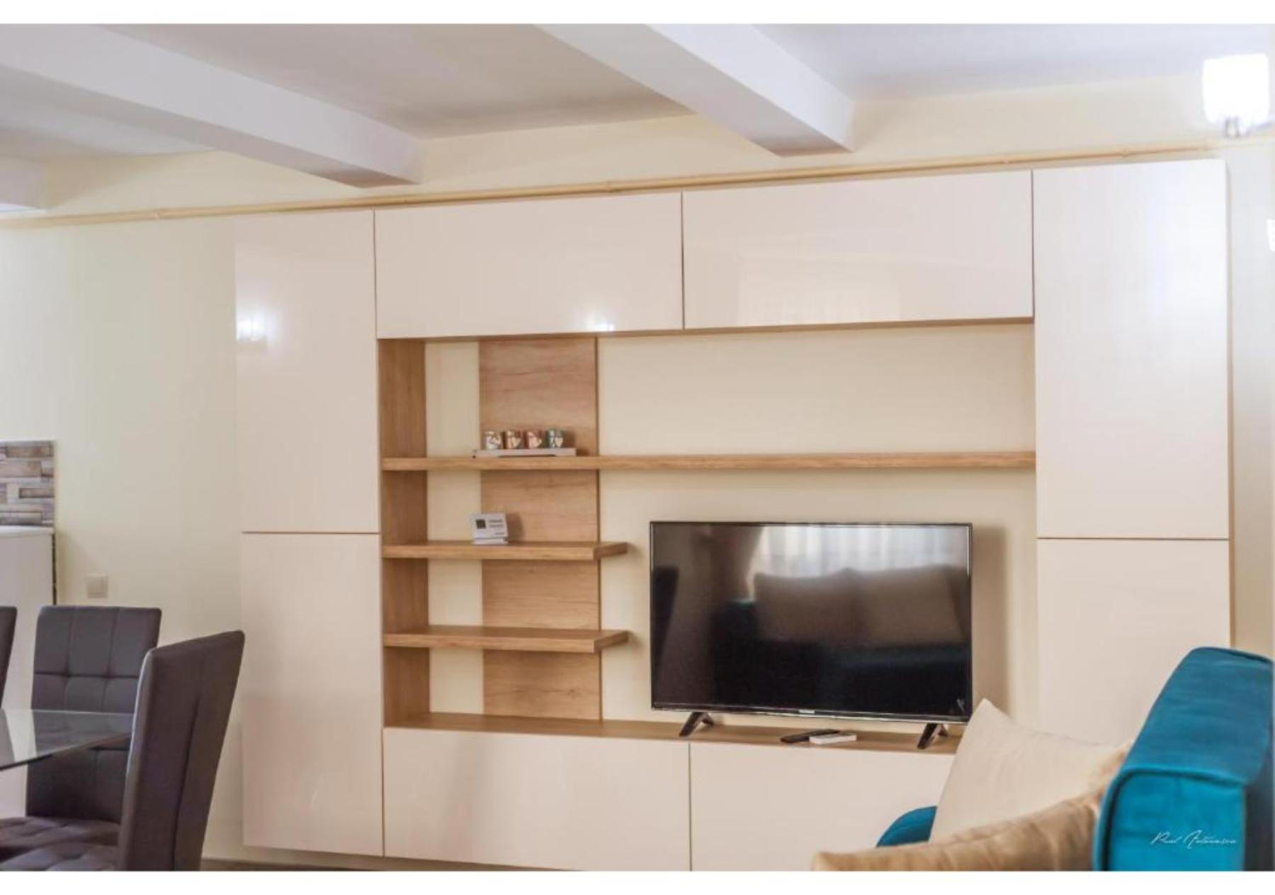 Luxury Apartment Πιτέστι Εξωτερικό φωτογραφία