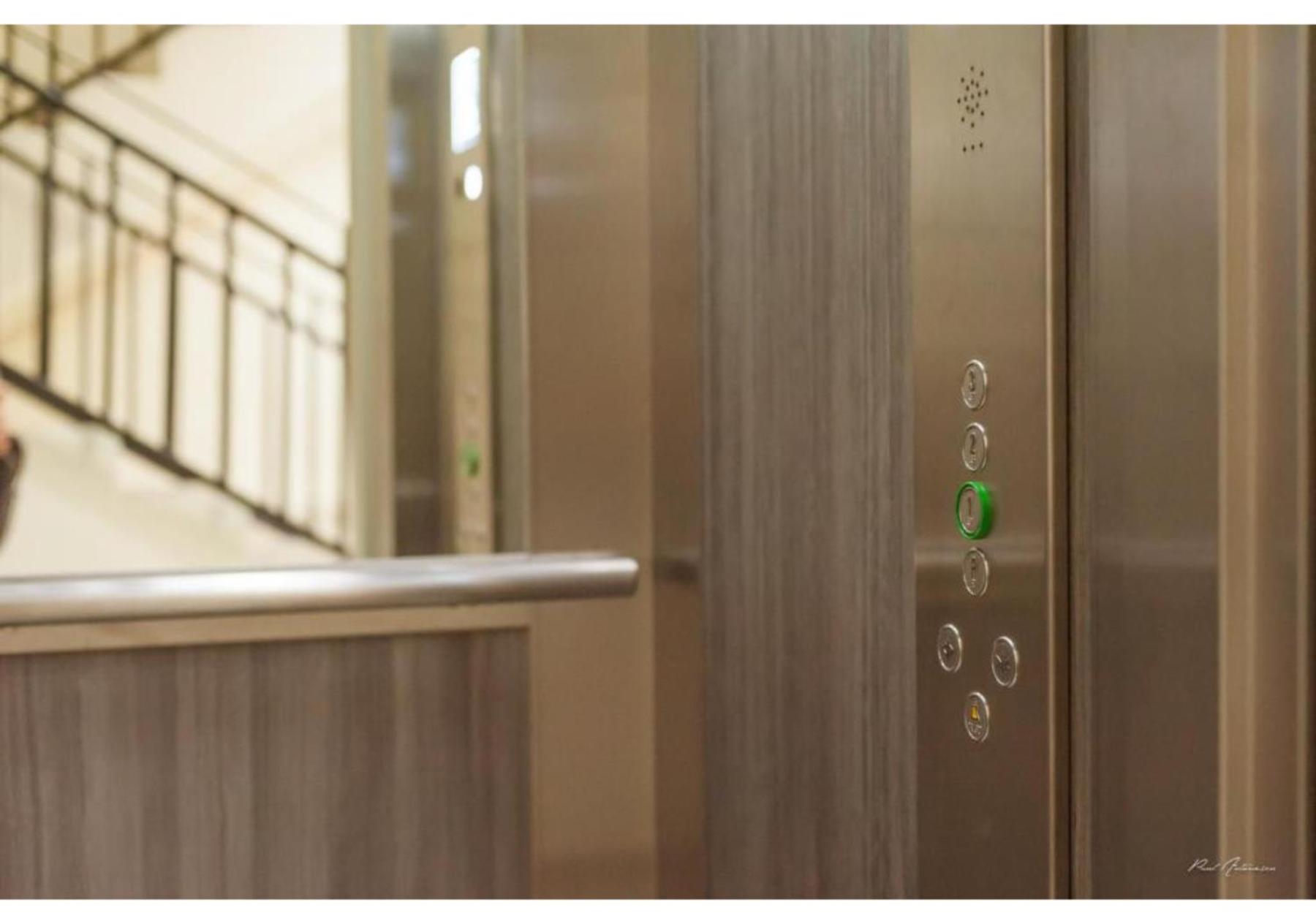 Luxury Apartment Πιτέστι Εξωτερικό φωτογραφία