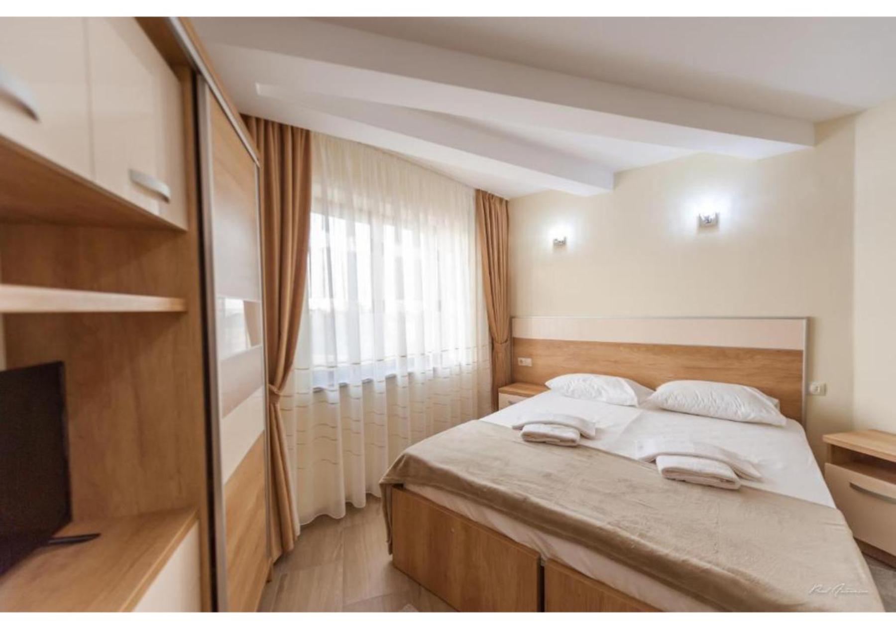 Luxury Apartment Πιτέστι Εξωτερικό φωτογραφία
