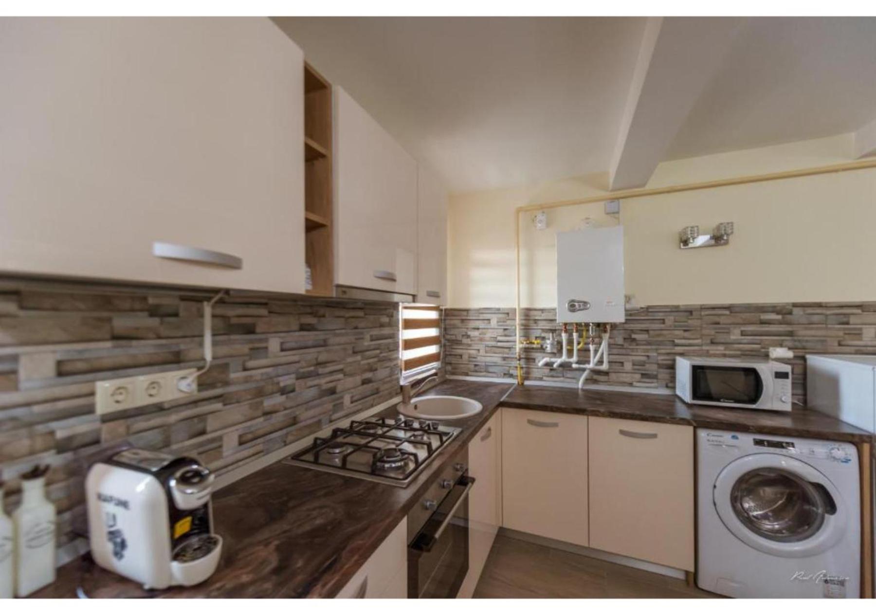 Luxury Apartment Πιτέστι Εξωτερικό φωτογραφία
